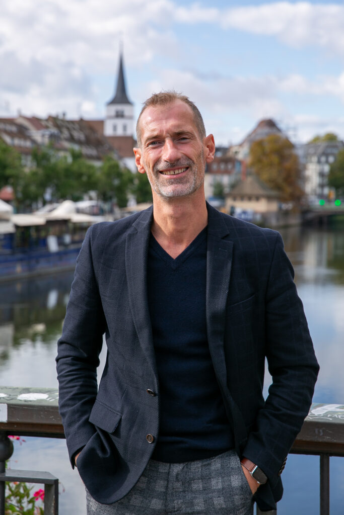 Thomas Poulet, fondateur de SOLUPROM, sur les quais de Strasbourg